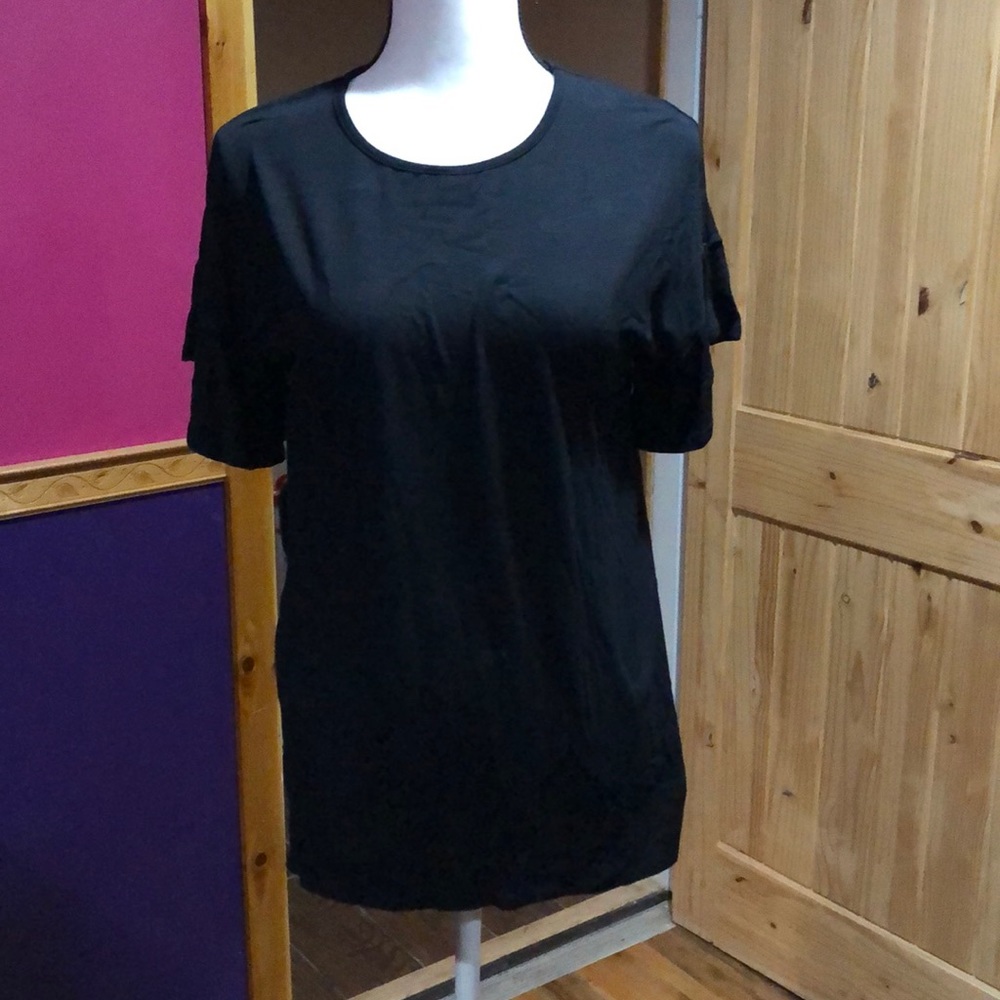 Ruffle sleeve top